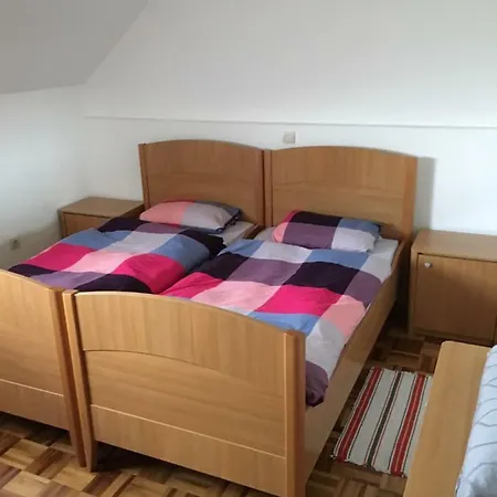 Apartmaji Ozmec Cvetkovci Farm stay